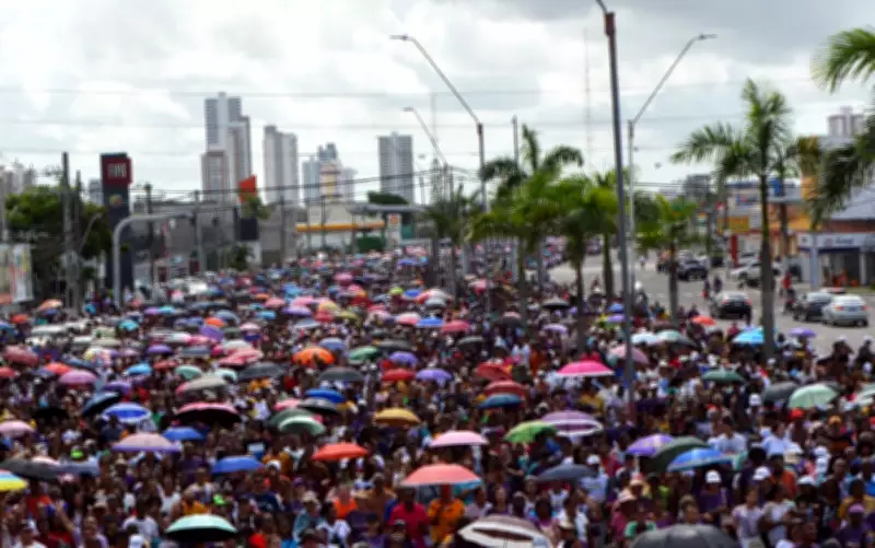 Caminhada do Perdão 2026: Evento religioso reúne 50 mil fiéis em Feira de Santana
