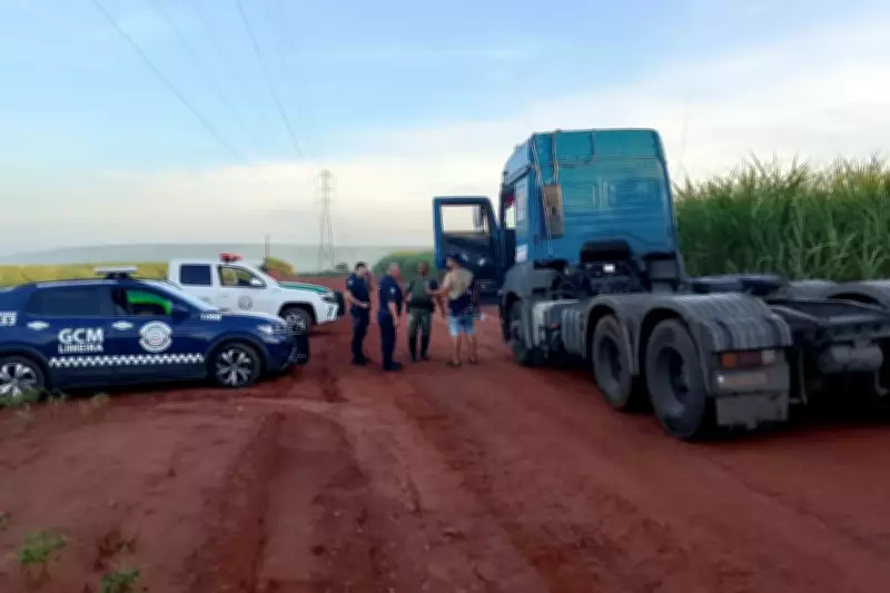 Caminhoneiro é mantido refém durante roubo de 45 mil litros de gasolina em Paulínia