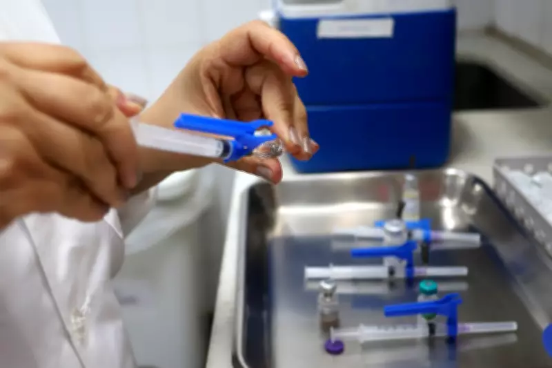Campinas inicia vacinação contra dengue para profissionais da saúde com imunizante do Butantan