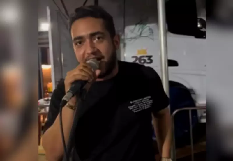 Cantor sertanejo Juliano surpreende ao cantar rap dos Racionais MC's em cavalgada
