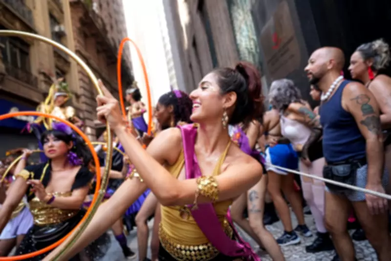 Carnaval 2026 em SP: 630 blocos de rua e operação especial de transporte