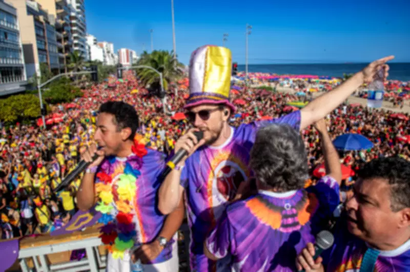 Carnaval 2026 no Rio: 46 blocos desfilam nesta segunda com destaque para Sargento Pimenta