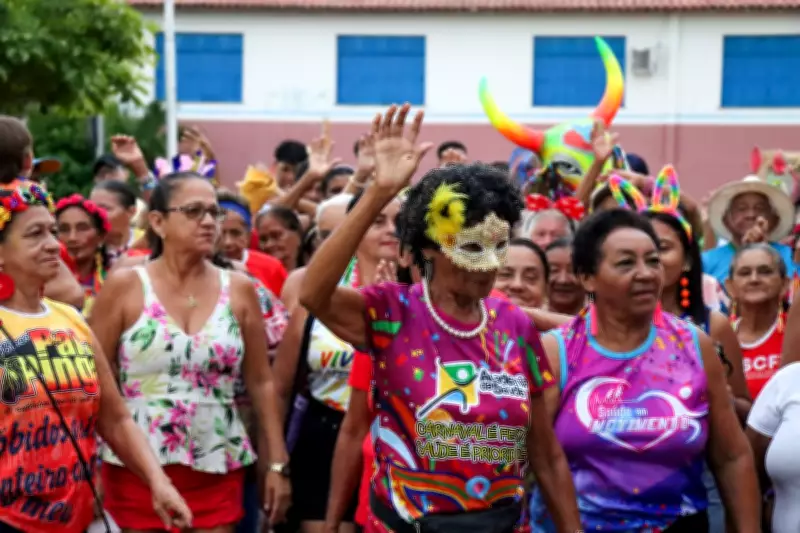 Carnaval da Alegria 2026: Mais de 120 idosos celebram a folia em Óbidos, Pará