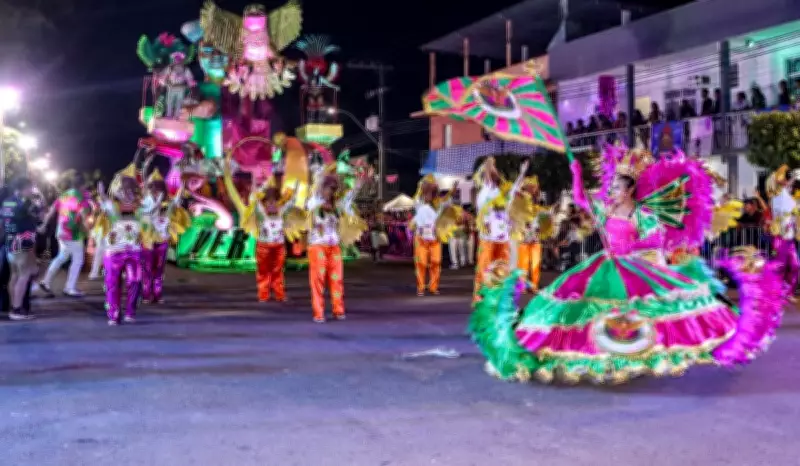 Carnaval de Maués celebra cultura e fé com desfiles emocionantes na Terra do Guaraná