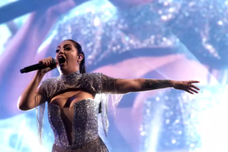 Carnaval de Olinda: Brega domina a sexta-feira 13 com Dadá Boladão e Raphaela Santos