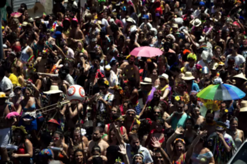 Carnaval do Rio 2026: Geração Z lidera alta de 50% em reservas no Airbnb