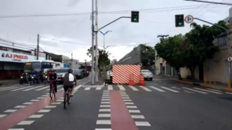 Carnaval em Fortaleza: Domingos Olímpio terá bloqueios e desvios de tráfego a partir de quarta