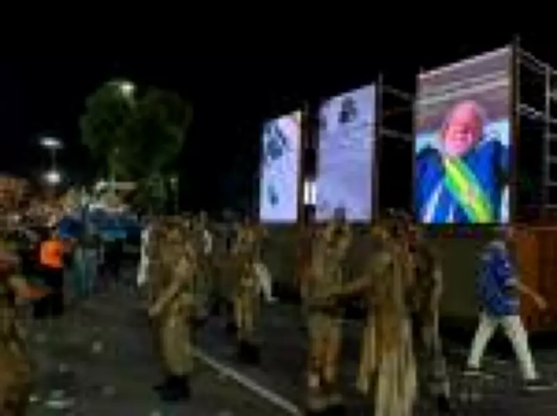 Carnavalesco Tiago Martins é apontado como responsável pelo fiasco do desfile de Lula