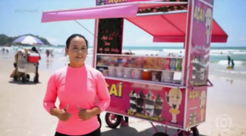 Carrinhos de açaí e bolos viram febre no verão com filas de até 1 hora em praias
