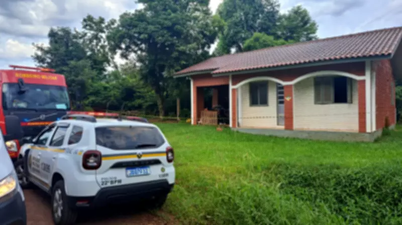 Casal é encontrado morto e criança resgatada trancada em casa no RS