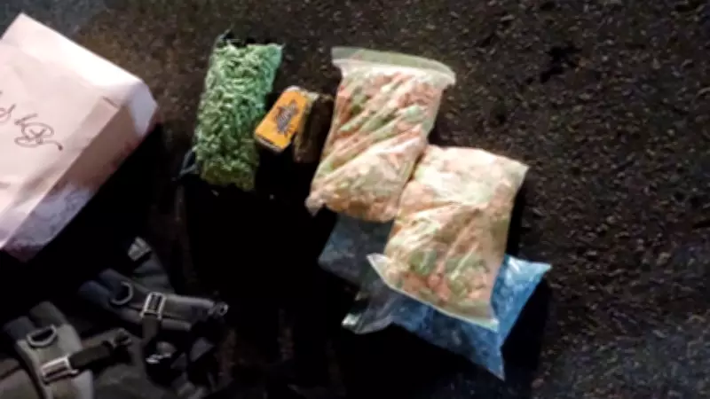 Casal é preso com 5 mil comprimidos de ecstasy na Fernão Dias, em Vargem