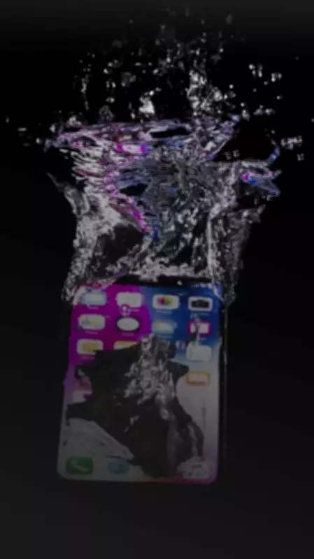 Celular à prova d'água: por que a proteção IP não é eterna e como se desgasta