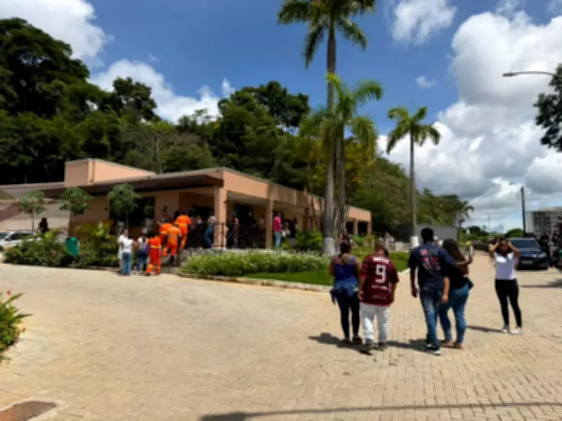 Cemitério de Juiz de Fora lotado após temporal: famílias se despedem das vítimas das chuvas