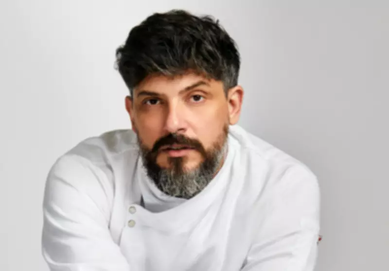 Chef brasileiro Diego Carrilho disputa torneio de gastronomia na Espanha com receita inovadora