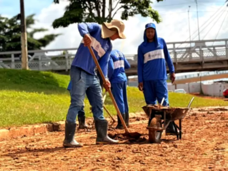 Cheia do Rio Acre: Famílias retomam rotina em meio à lama e perdas materiais em Rio Branco
