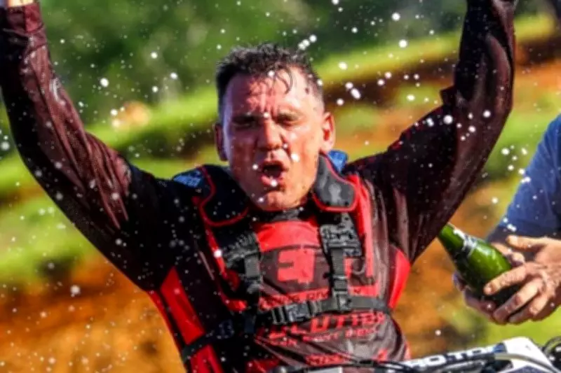 Chumbinho Becker, lenda do motocross, morre em acidente de moto em Santa Catarina