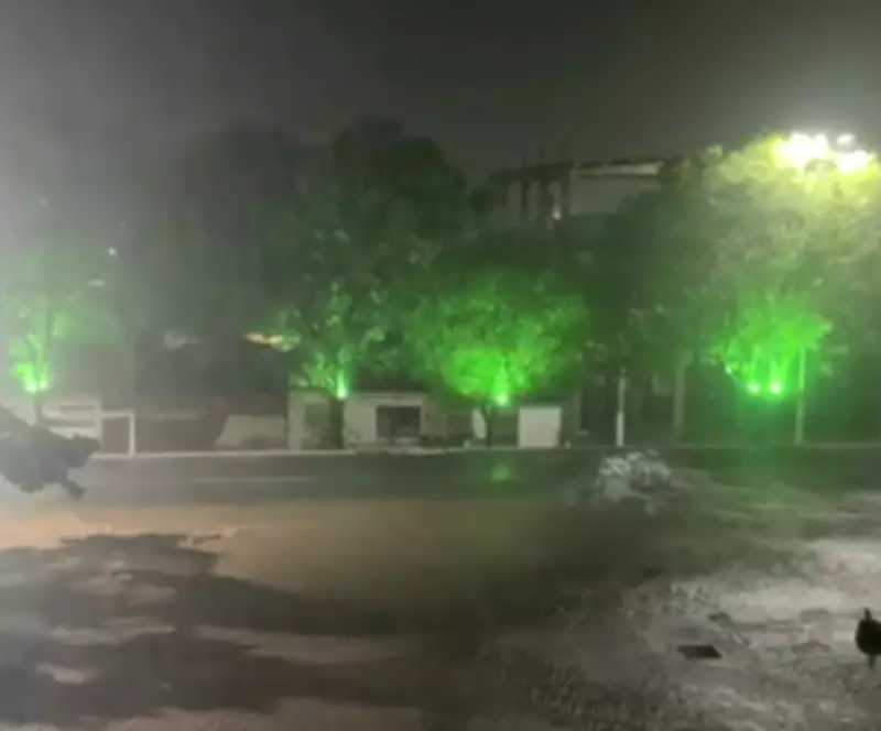 Chuva intensa de 117,7 mm alaga Canindé de São Francisco e deixa família desalojada