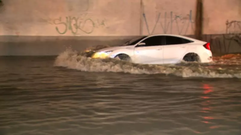 Chuvas intensas alagam ruas em Campina Grande e afetam 178 cidades da Paraíba