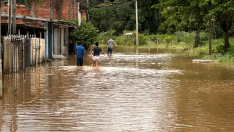 Chuvas intensas em Capivari desalojam famílias e causam alagamentos generalizados