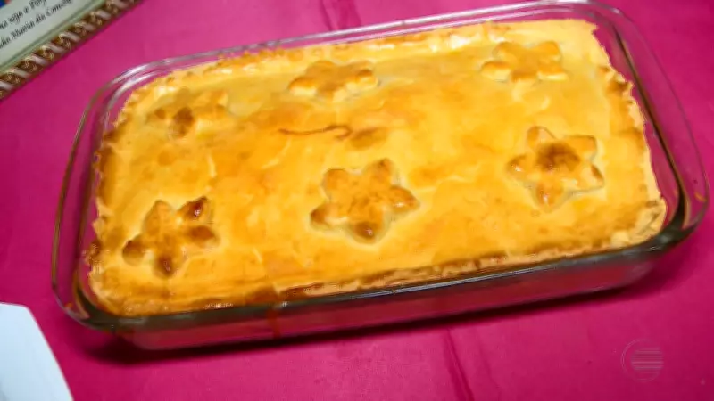 Clube Rural ensina receita de empadão de frango com massa amanteigada e recheio cremoso