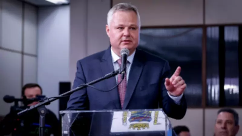 Câmara de Araucária investiga prefeito por acordo de R$ 31 milhões com empresa de transporte