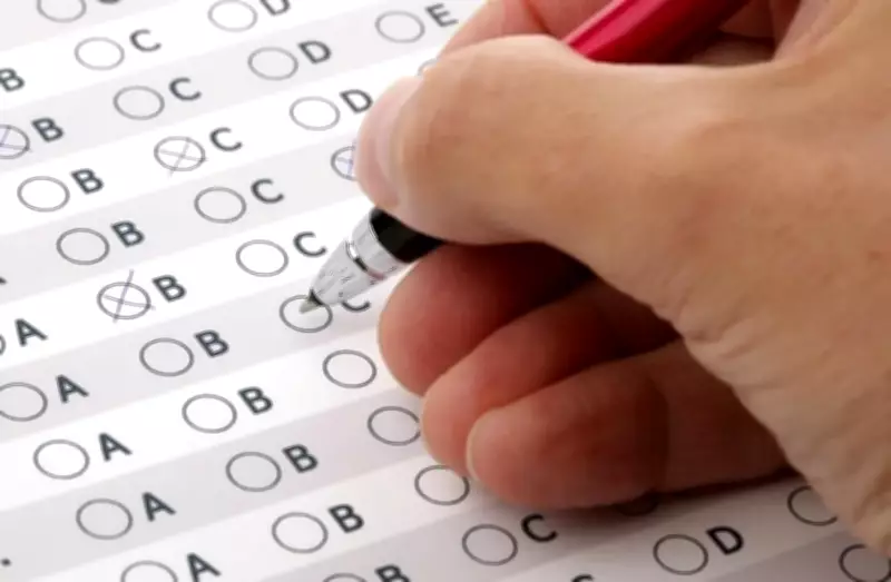 Câmara do DF suspende validade de concursos públicos afetados por orçamento e eleições