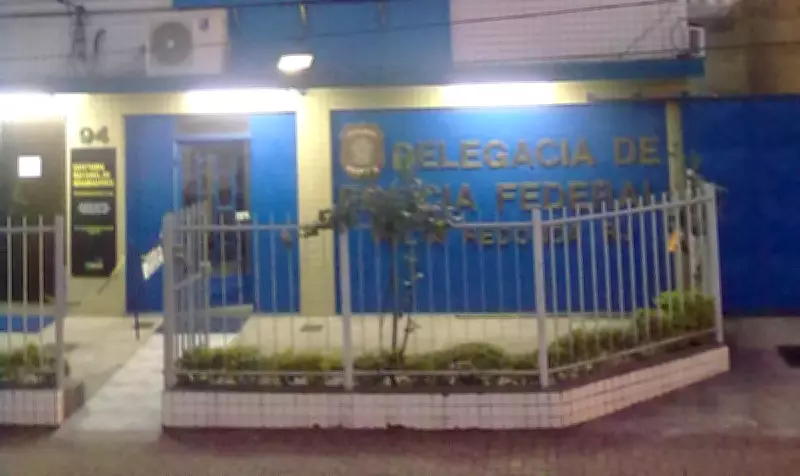 Condenado por estupro de vulnerável no PR é preso pela PF em ônibus na Via Dutra, no RJ