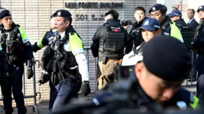 Condenação de magnata pró-democracia em Hong Kong gera críticas internacionais