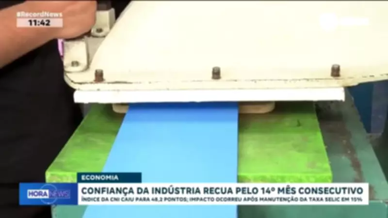 Confiança da Indústria Brasileira Cai para 48,2 Pontos Após Manutenção da Selic