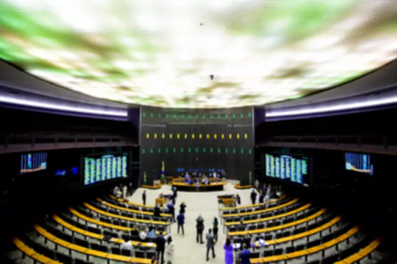 Congresso retoma agenda econômica com CPIs e reformas que preocupam o mercado
