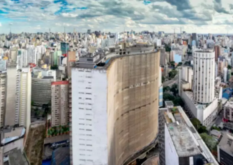 Copan em SP: icônico prédio de Niemeyer vira 'hotel' com mais de 200 apartamentos Airbnb