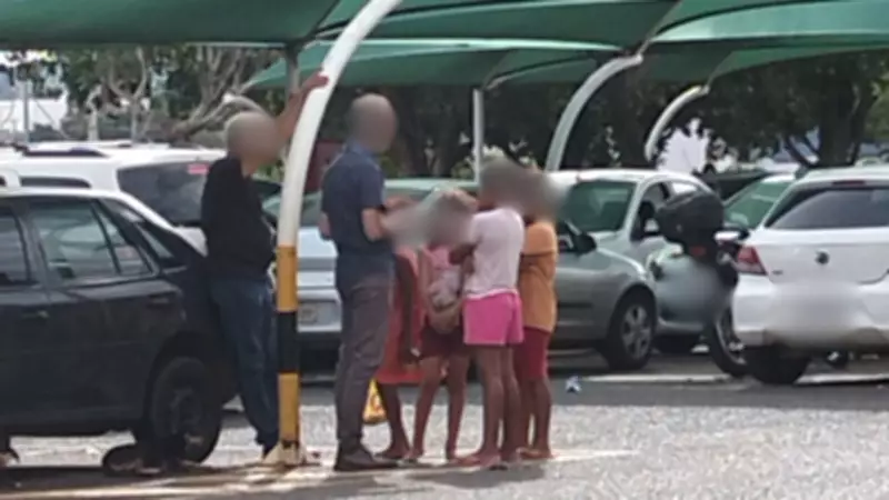 Crianças são flagradas pedindo dinheiro em supermercado de Uberlândia; caso pode ser trabalho infantil