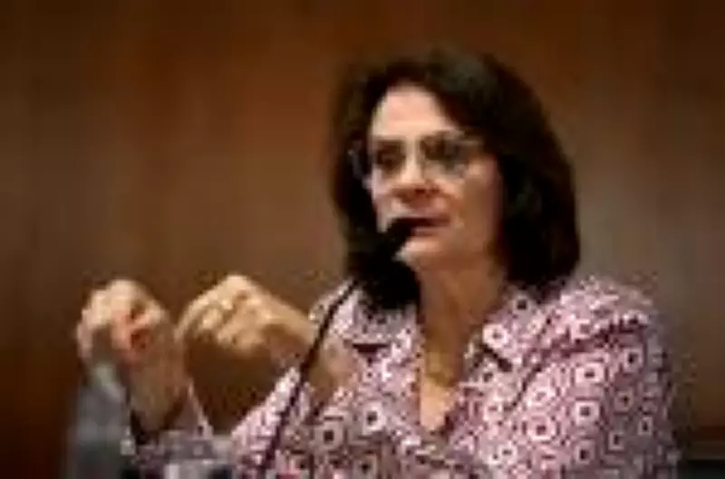 Damares Alves propõe projeto para endurecer punição em casos de estupro de vulnerável