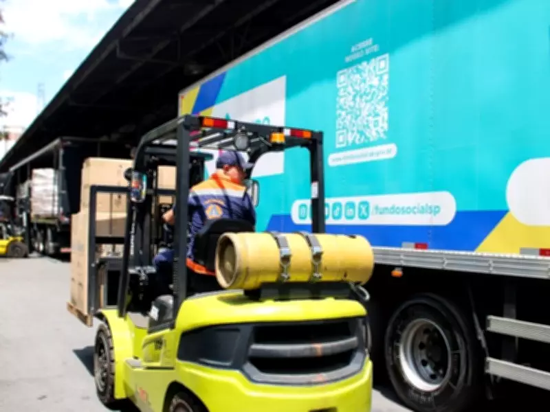 Defesa Civil de São Paulo envia ajuda humanitária para cidades do litoral após temporais