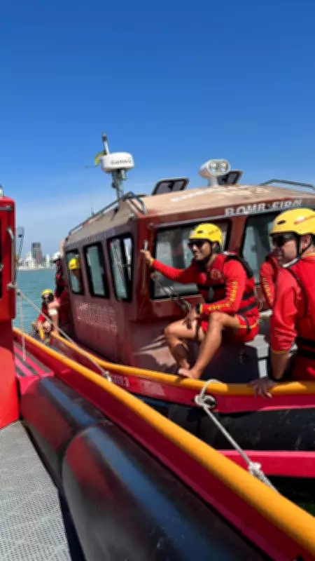 Dez pessoas resgatadas de embarcação à deriva no Litoral Norte da Paraíba