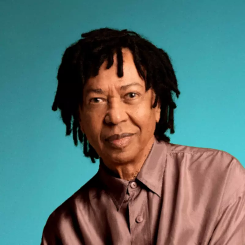 Djavan lança gravação inédita de 2005 de 'Pérolas aos poucos' em novo EP