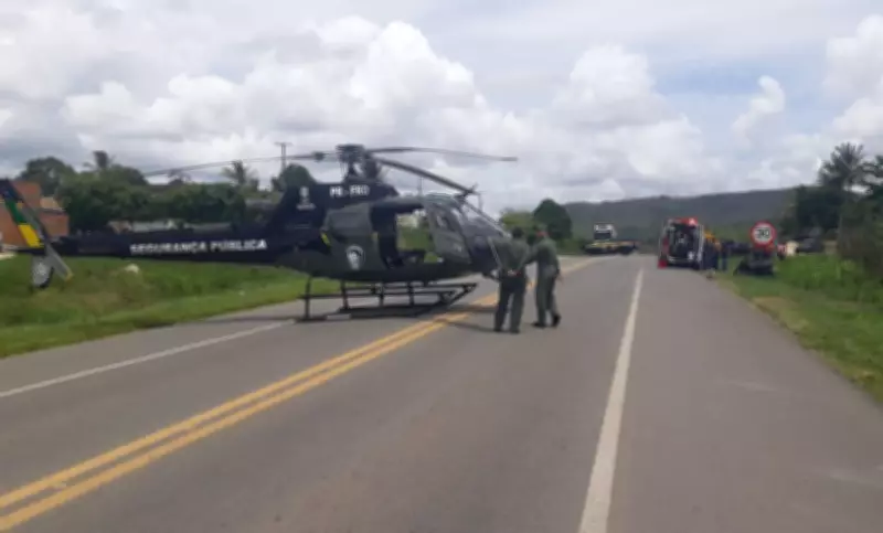 Dois homens ficam feridos em acidente entre carro e moto na BR-235 em Itabaiana