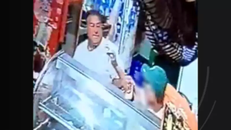 Dono de bar é assassinado a facadas em Itapuã, Vila Velha, em crime flagrado por câmeras