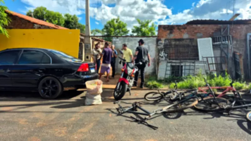 Dono de ferro-velho clandestino é preso por receptação de bicicletas em Birigui