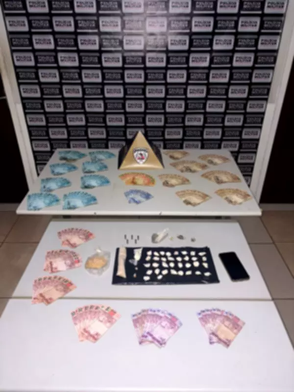 Drogas escondidas em porta e poltrona levam à prisão de homem em Várzea da Palma