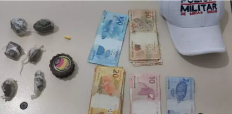 Drogas escondidas no volante e banco levam à prisão de dois homens em Rio Pardo de Minas