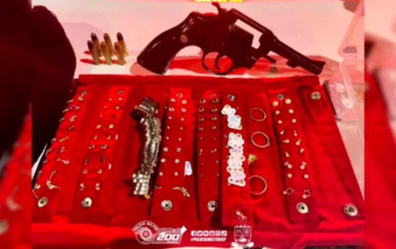 Dupla armada faz família refém e rouba R$ 500 mil em joias em Cafelândia (SP)