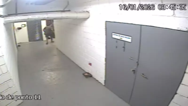 Dupla se esconde em banheiro de shopping e furta joias avaliadas em R$ 280 mil no DF