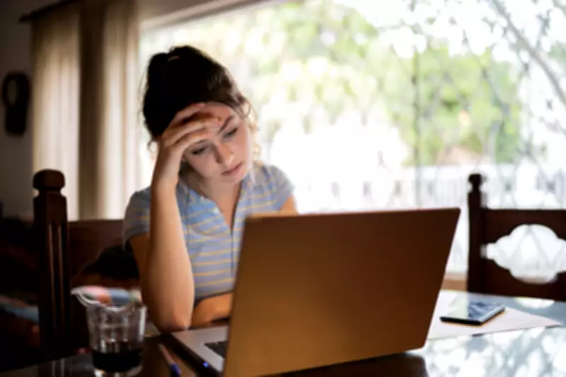 Economia em alta, mas vida não melhora: entenda o paradoxo brasileiro