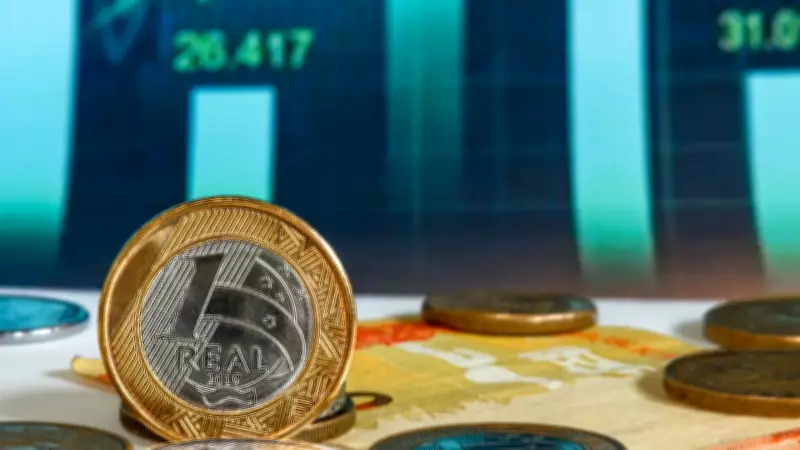 Economista Ladislau Dowbor critica dreno financeiro e desigualdade no Brasil