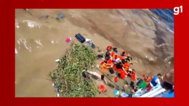 Embarcação afunda em Manaus deixando passageiros à deriva; causas ainda desconhecidas