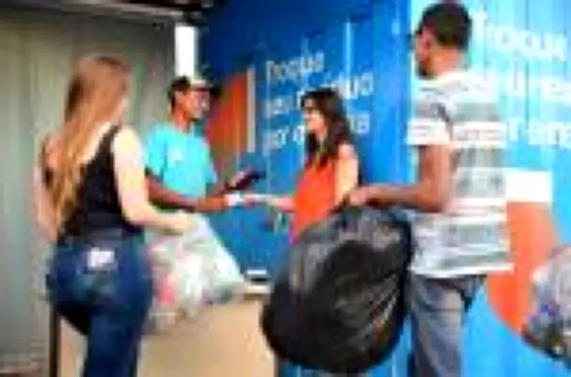 Enel distribui R$ 650 mil em bônus com programa que troca reciclagem por desconto na conta de luz