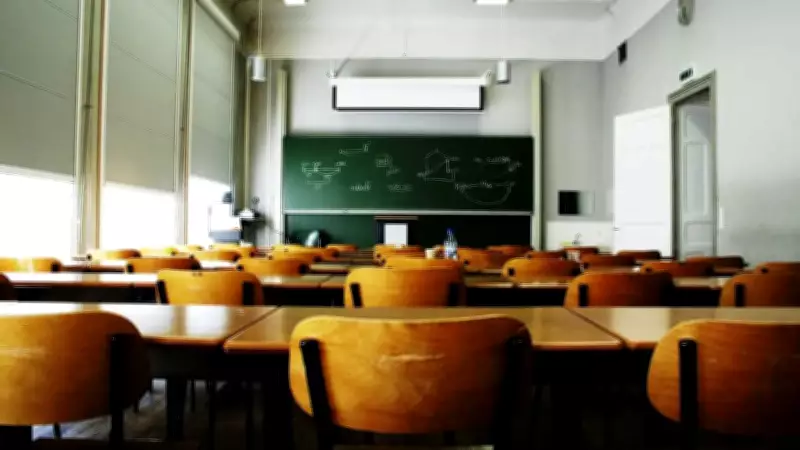 Escola usada como abrigo em Juiz de Fora é evacuada por risco de deslizamento