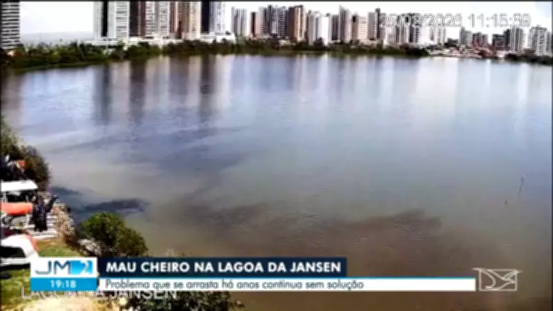 Esgoto e lixo intensificam odor insuportável na Lagoa da Jansen, em São Luís