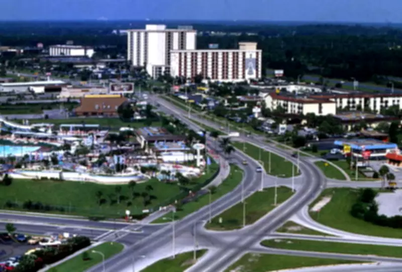 Esposa de sertanejo presa nos EUA: detalhes da prisão de Amanda em Orlando